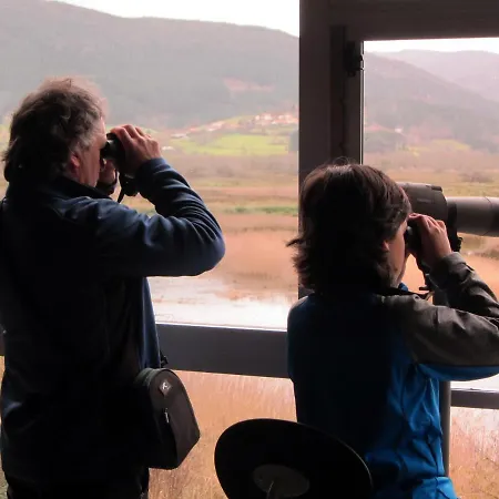 Urdaibai Bird Center Hotel *