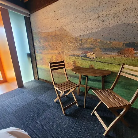 Urdaibai Bird Center Hotel *