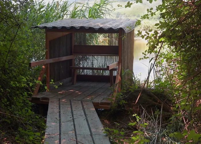 Urdaibai Bird Center Hotel *