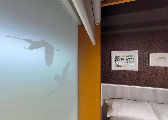 Hotel Urdaibai Bird Center *